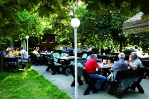 Biergarten Gaststätte Schützenhaus Neuhausen auf den Fildern